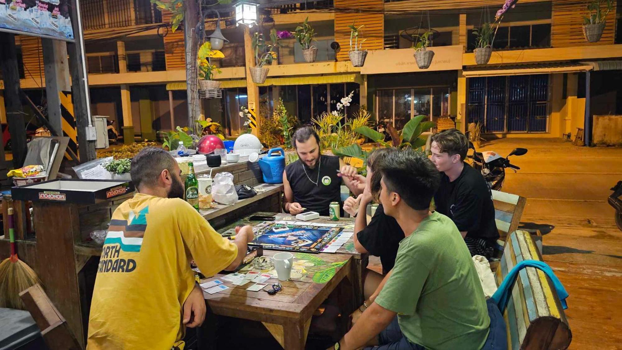 Phangan Barsay Hostel Thong Sala Eksteriør billede